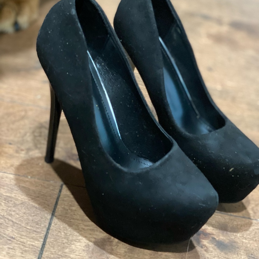 Elegant Black red bottom High Heels